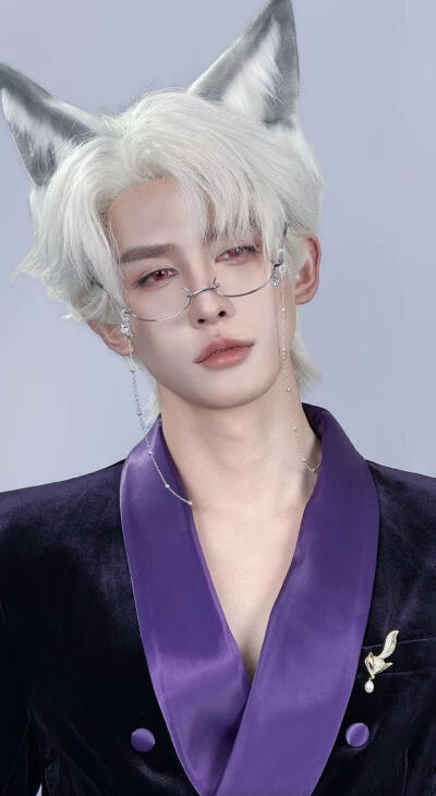 在逃99次，我的九尾狐老公追红温了 云祈