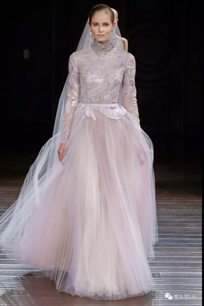 ​NAEEM KHAN 纳伊·姆汗2017婚纱系列