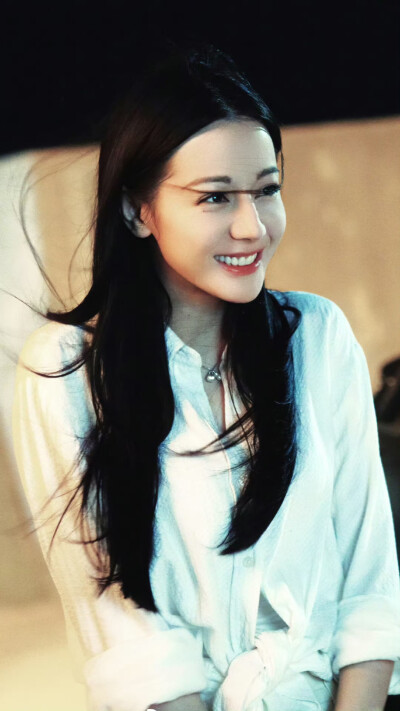 枭起青壤 ​​​ 迪丽热巴