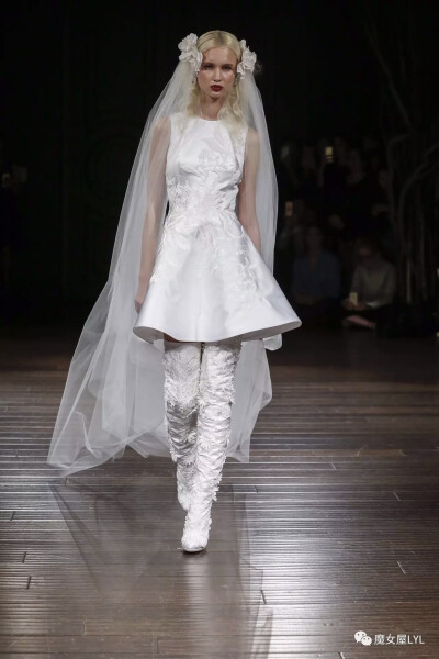 ​NAEEM KHAN 纳伊·姆汗2017婚纱系列