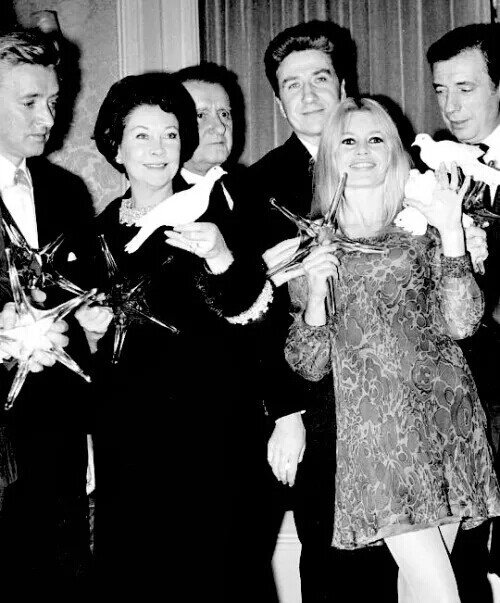 费雯丽与Brigitte Bardot