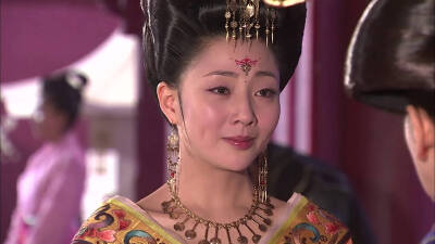 第四十九集 殷桃
杨贵妃秘史 杨玉环