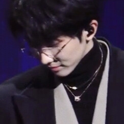 伟大的爱情到头来也只是爱