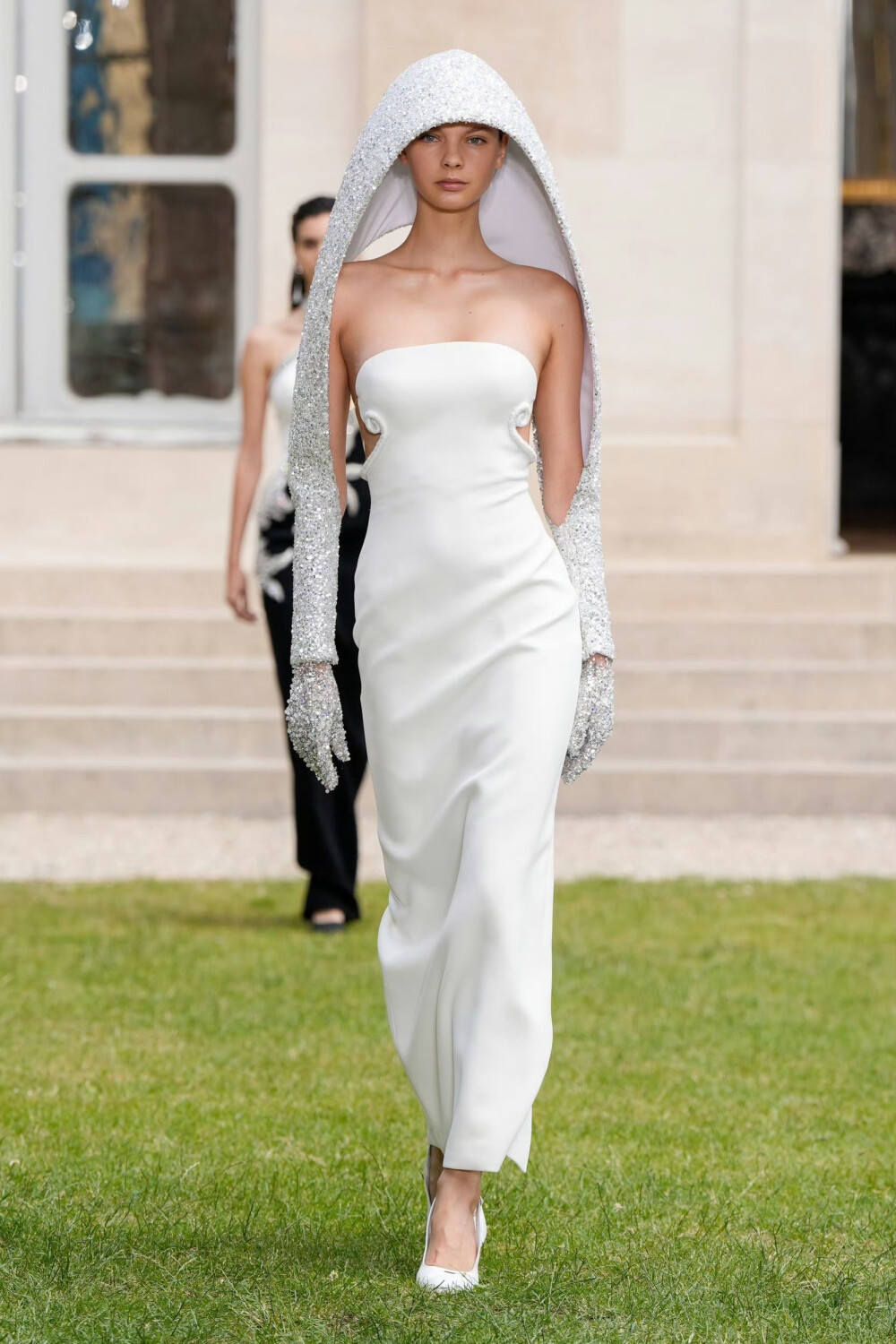 BY爱喝可乐的古娜小姐