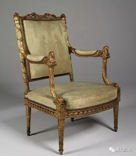 From the Apartments of Queen Marie Antoinette's in Fontainebleau Palace, this chair is the only one left of a set commissioned from the master cabinetmaker Georges Jacob in the years 1785-1786.