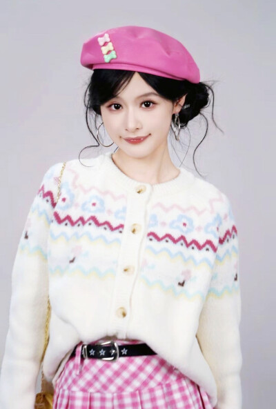 在逃99次，我的九尾狐老公追红温了 姜暖