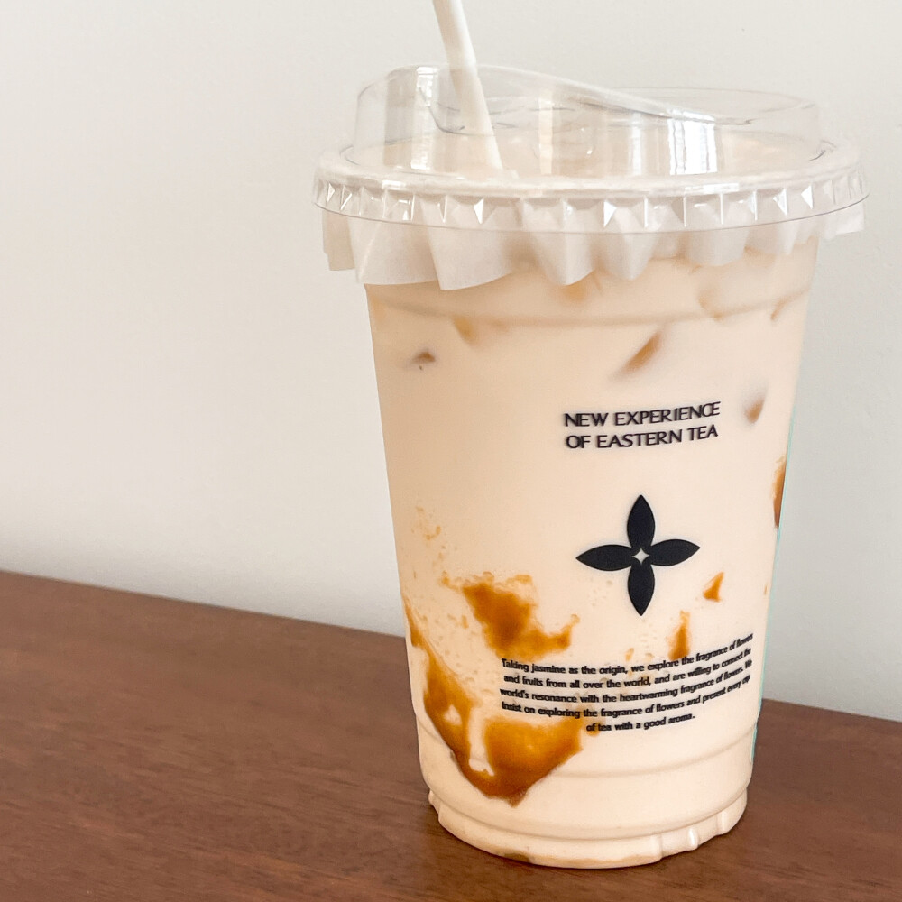 不同光下的伯爵饼干