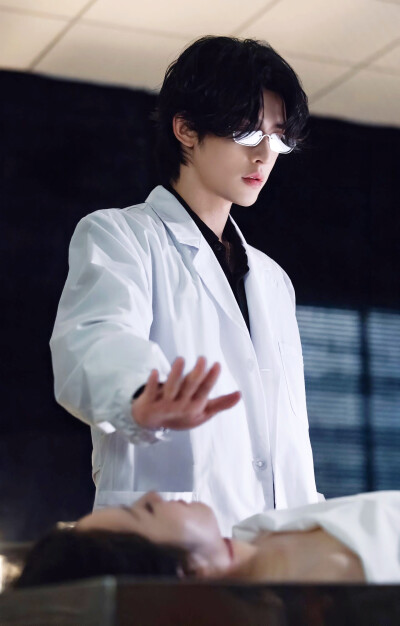 这个法医有点冷 程淮安