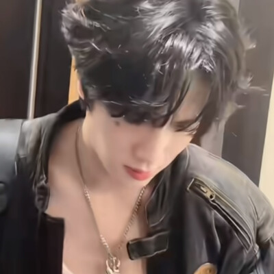 喜欢你紧紧皱眉叫我胆小鬼