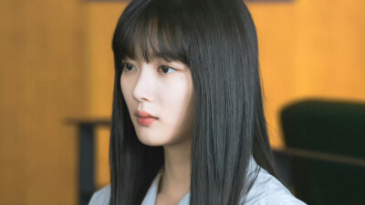 《亲爱的X》白雅珍（金裕贞饰）