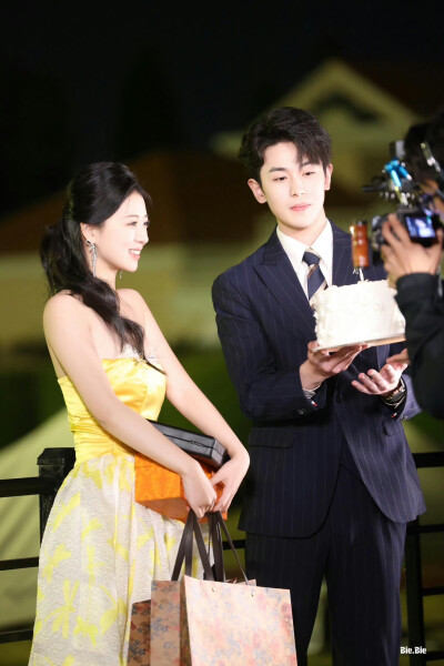 横店微短剧之夜 横店影视节
20251102｜横店微短剧之夜红毯