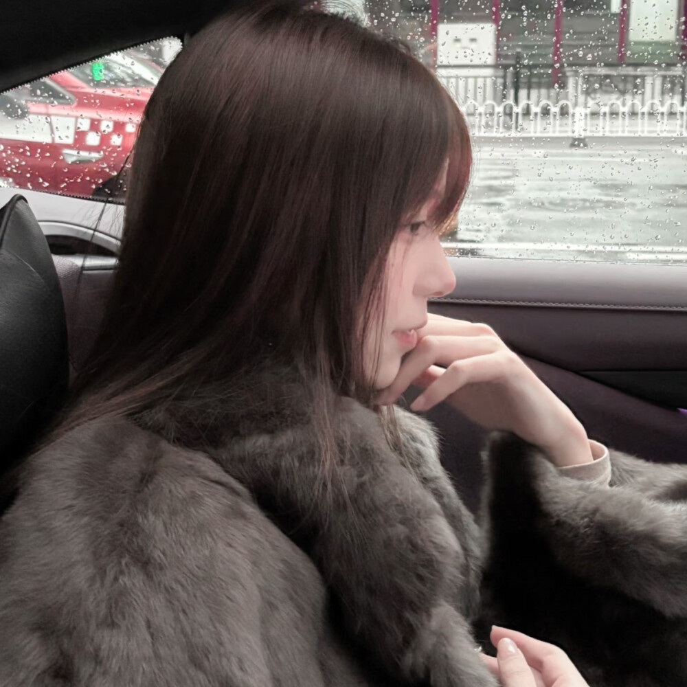 女头
二传头像注明出处