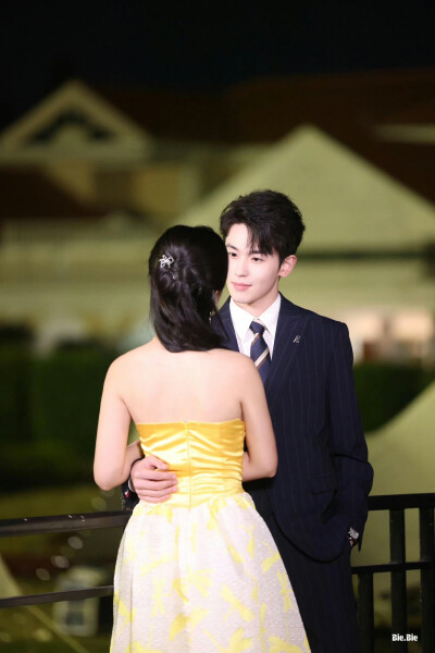 横店微短剧之夜 横店影视节
20251102｜横店微短剧之夜红毯