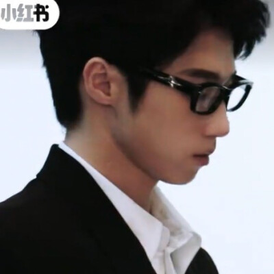 头像有了我狗呢