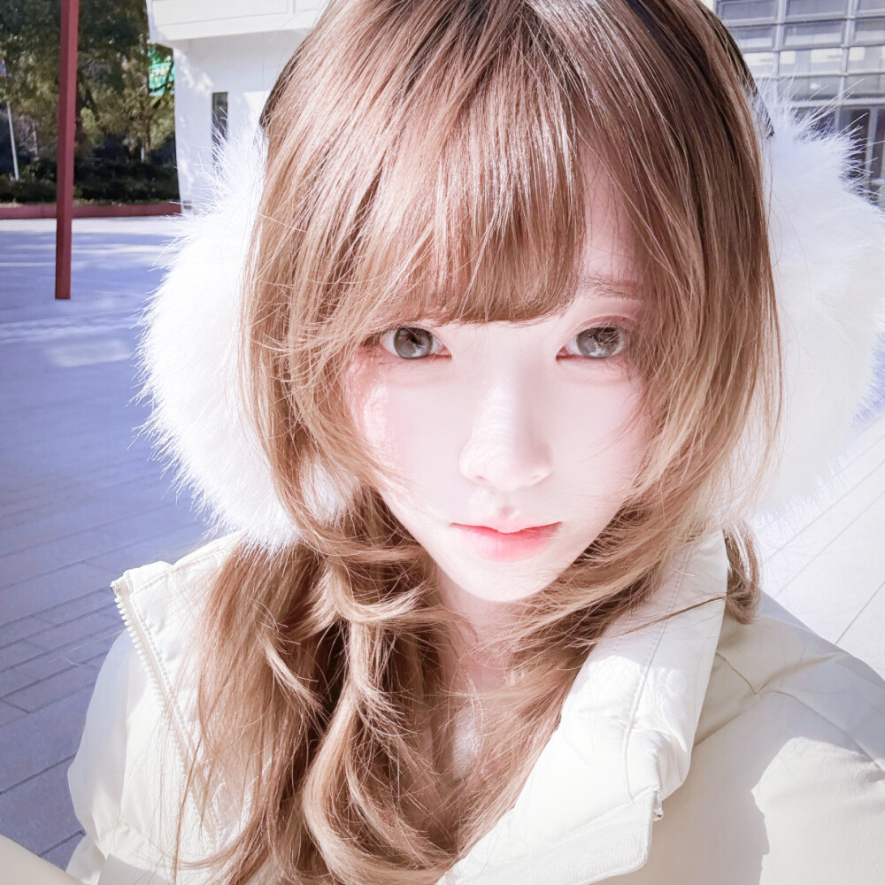 女头
二传头像注明出处