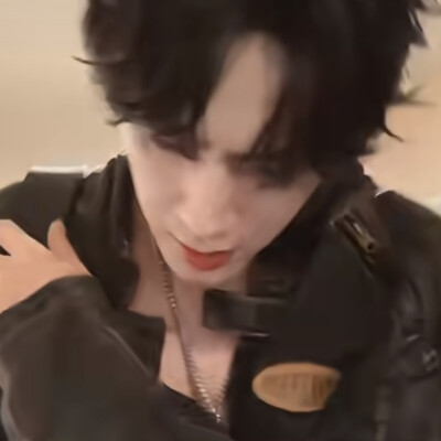 喜欢你紧紧皱眉叫我胆小鬼