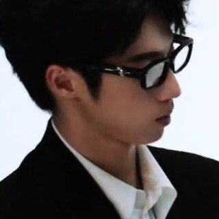 头像有了我狗呢