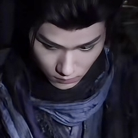 妆造一般奈何五官实在好看