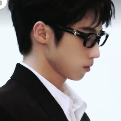 头像有了我狗呢