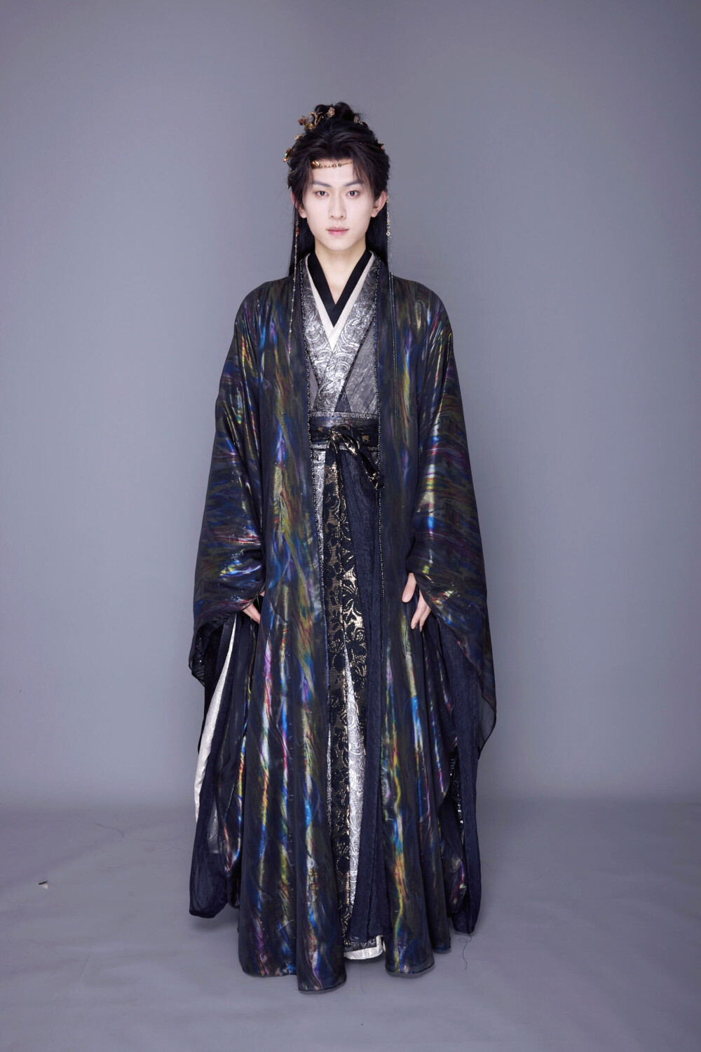 长明灯之烬玉案 钟楚斯