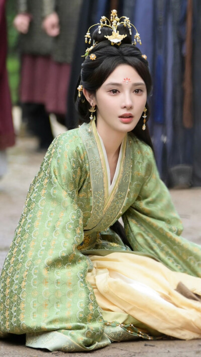 凤凰台上 凌苍苍 彭小苒