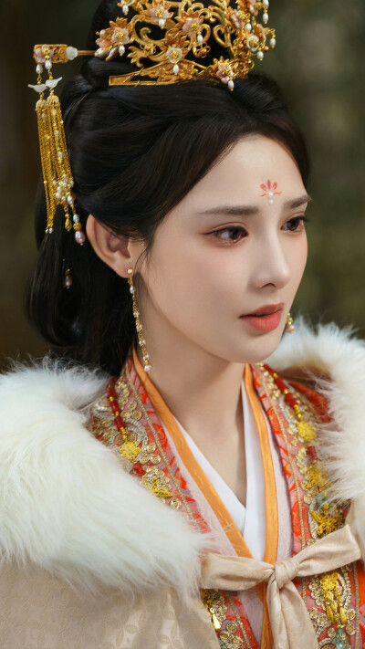 凤凰台上 凌苍苍 彭小苒