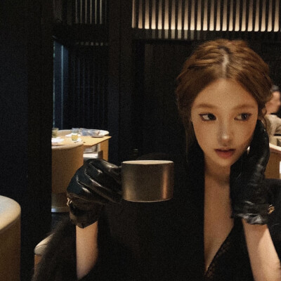 雅雅的图（拿图收藏点赞关注 白嫖滚）