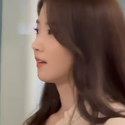 我真的很喜欢这套妆造吧我截了好多次了各种角度......