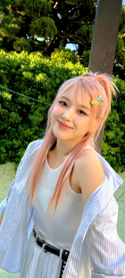 kpop壁纸｜十年前的蝴蝶飞回我手心