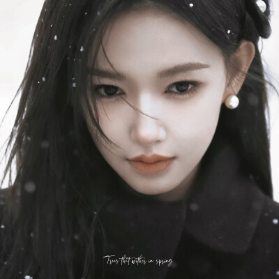 谨以初雪共白头