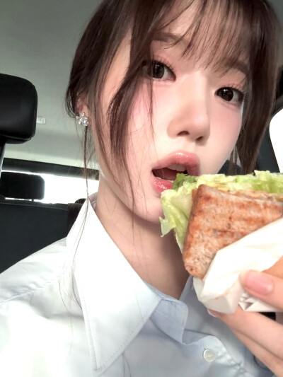 Uspeer Seoyu朴宣雨 