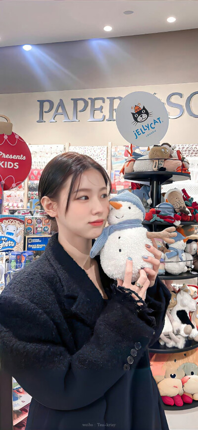 kpop壁纸｜十年前的蝴蝶飞回我手心