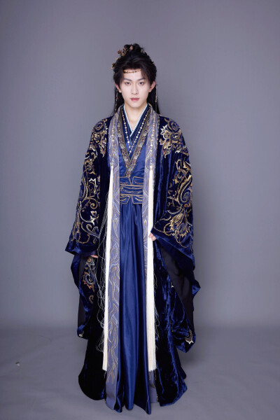 长明灯之烬玉案 钟楚斯