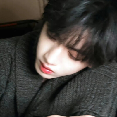 光绕过你天使般的脸