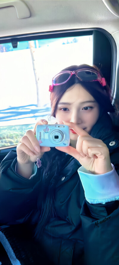 kpop壁纸｜十年前的蝴蝶飞回我手心