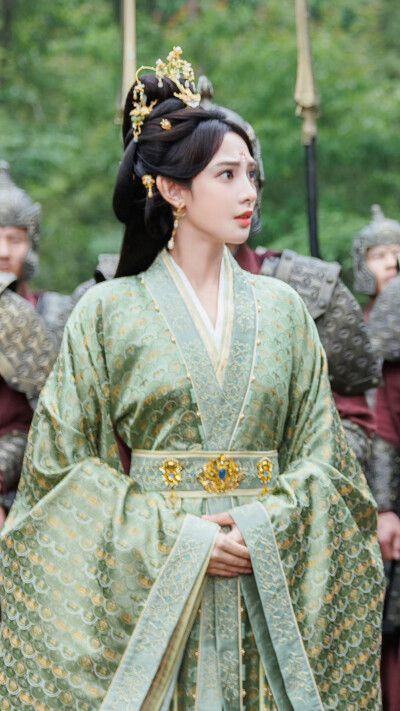 凤凰台上 凌苍苍 彭小苒