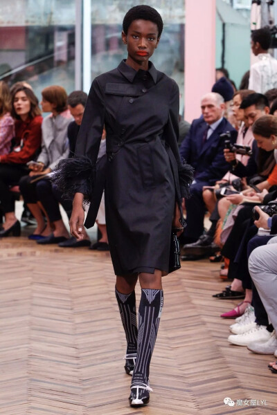 意大利名牌普拉达Prada 2018 度假系列