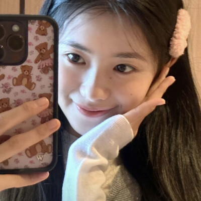 小宝宝对镜拍就这么萌