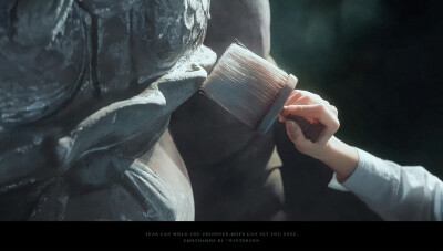 - 迪丽热巴 / 聂九罗 。