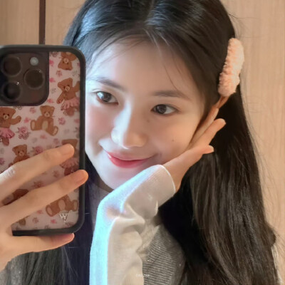 一期美美的女生头像