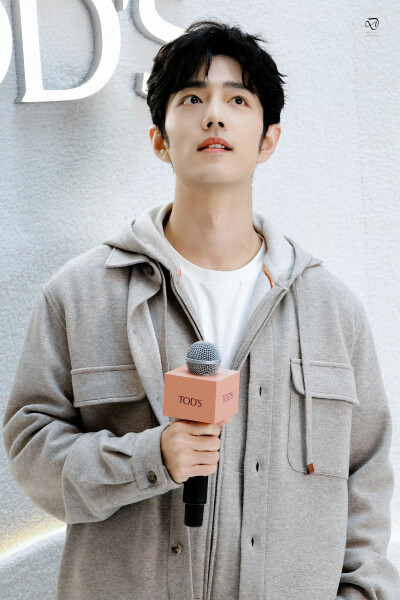 20251127
TODS澳门银河旗舰店 开幕盛典
见水印