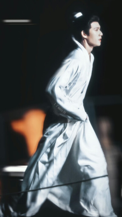 李昀锐 ‖ 尚公主◎言尚
图源微博cr：了不起的L了in林