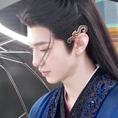 那天我说看海其实是看你的碎刘海