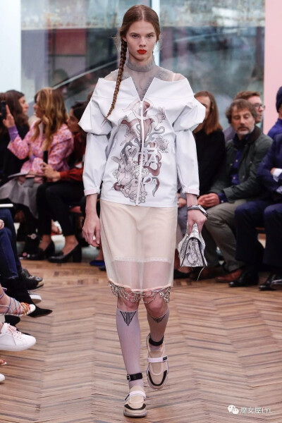 意大利名牌普拉达Prada 2018 度假系列