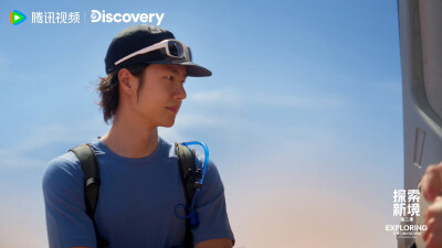 #王一博[超话]# · #王一博趴在峭壁上那10S在想什么#
驱车出发，去挑战岩壁，去战胜高空，去让肾上腺素上升。 @UNIQ-王一博
#探索新境# 第二季，正在播出。#探索新境2# ​​​