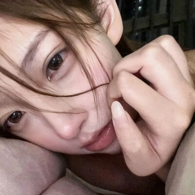 想通以后 我需要的或许不是爱 我需要一个永远不离开的人 让我累的时候有个依靠 懂我的难过 心疼我的过往 读懂我的隐喻 生活本来就累 可如果有个不离开的人在我身边 我就没那么累 回头看时 也一直在我身后 我总是莫名…