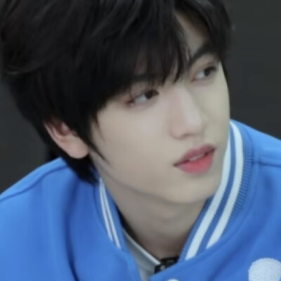 看了半天就一张