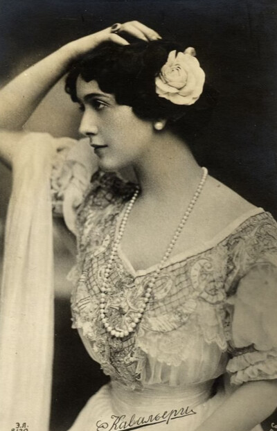 Lina Cavalieri