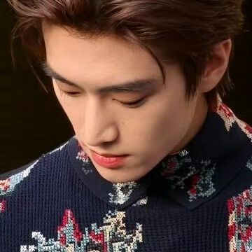 还得是我们乐乐撑起这套衣服