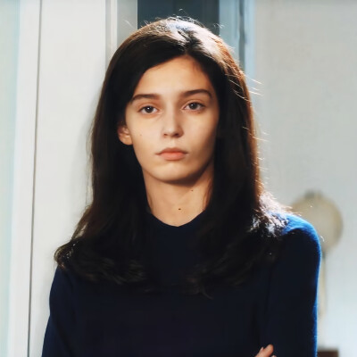 女生头像 莉拉
我的天才女友